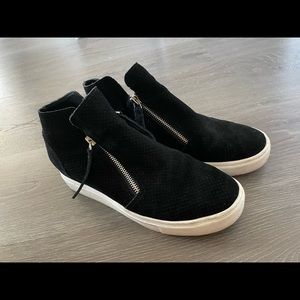 Steve Madden Wedgie Sneaker black suede 8.5